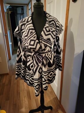 Brave Soul Black and White Geometric Knit Cardigan